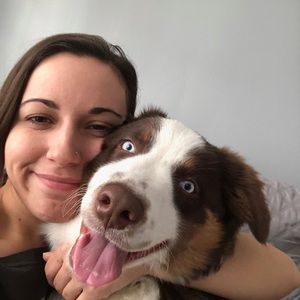 Meet your Posher, Holly